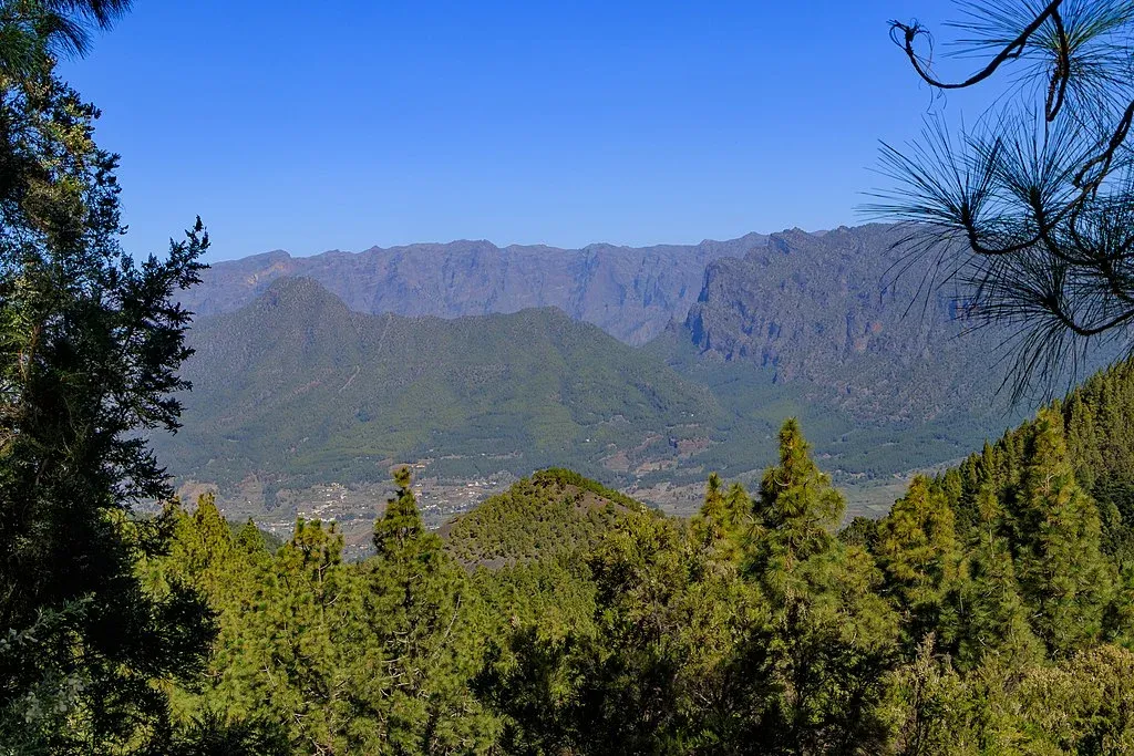 Senderistas en la Caldera de Taburiente, La Palma