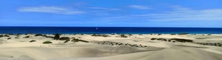 Imagen destacada para el artículo: Maspalomas: Mi guía para no perderte en un mar de arena