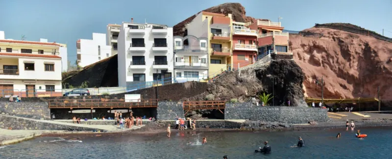 Imagen destacada de La Restinga: la playa del fin del mapa y su secreto submarino