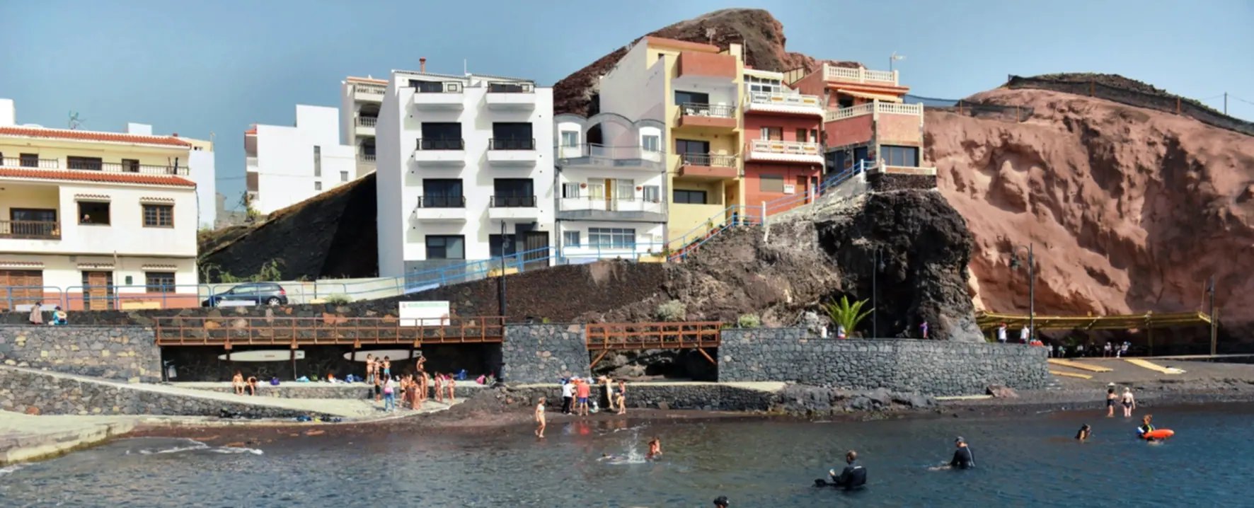 Imagen destacada del artículo: La Restinga: la playa del fin del mapa y su secreto submarino