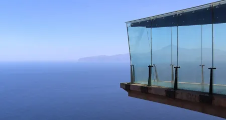 Imagen destacada para el artículo: Mirador de Abrante: Flota Sobre La Gomera con Vistas de Infarto
