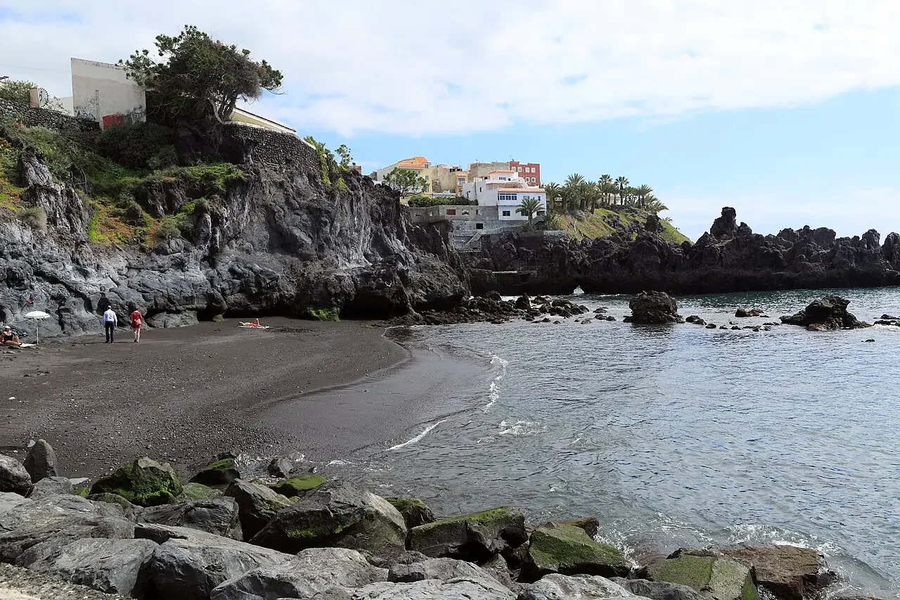 Playa de Alcalá: el secreto está en el pescado y el sol Imagen destacada: Playa de Alcalá: el secreto está en el pescado y el sol