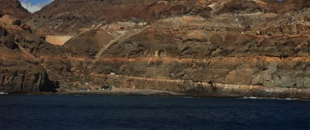 Imagen destacada para el artículo: Playa de Tiritaña: Un Tesoro Escondido en Gran Canaria
