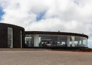 Imagen de Entrada del Restaurante El Diablo en Timanfaya
